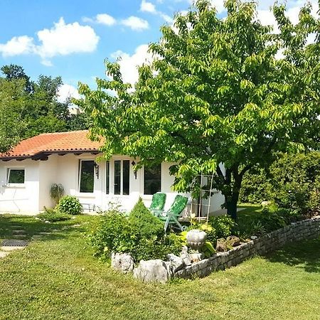 Holiday Home Slavi วิพาวา ภายนอก รูปภาพ